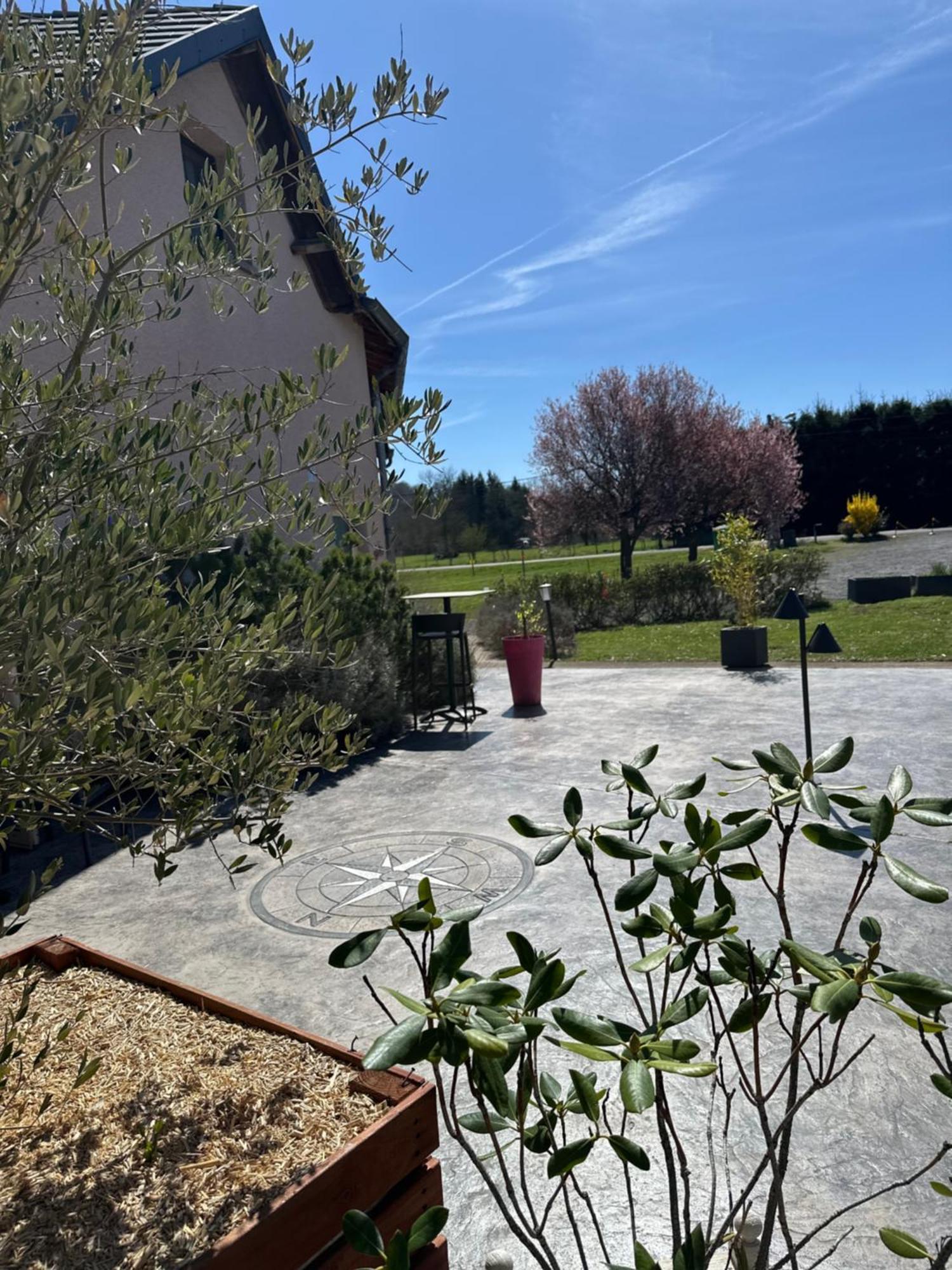 Logis Hotel Volcan Sancy Nébouzat Dış mekan fotoğraf
